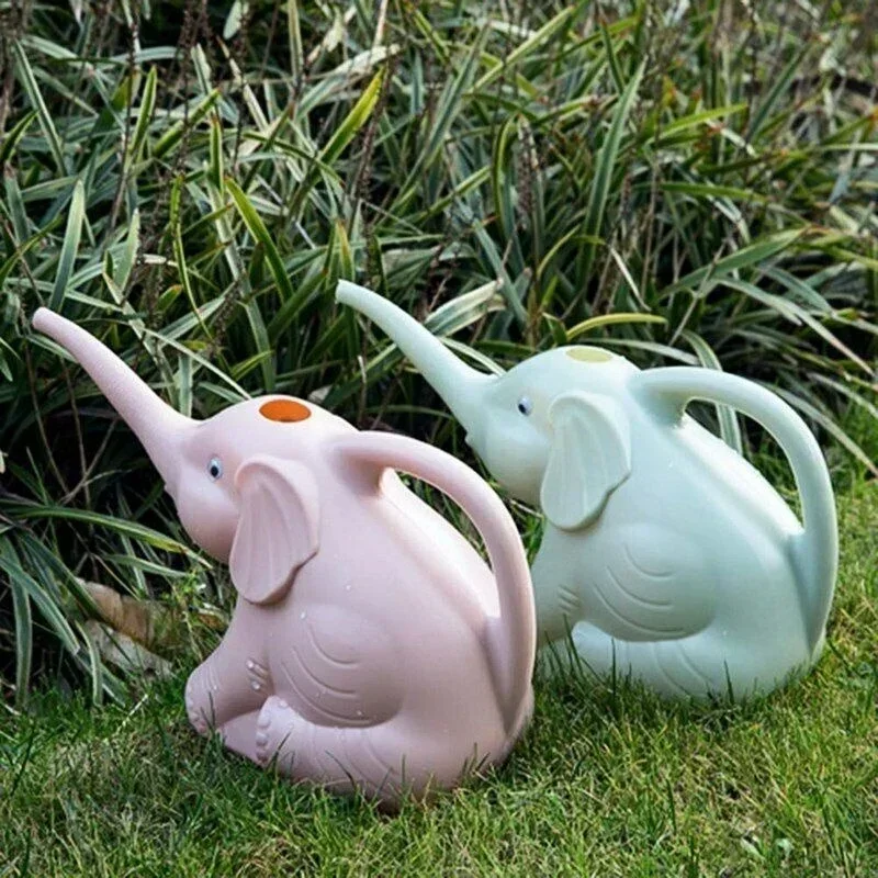 Gardening Tools For Seniors - Simpatico annaffiatoio in plastica a forma