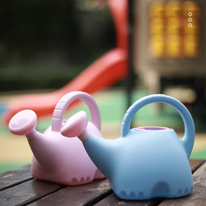 Annaffiatoio addensato per car - Gardening Tools Cartoon recensione e prezzo