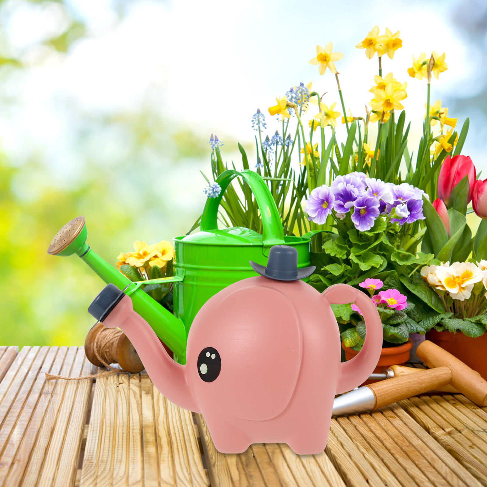 Annaffiatoio in plastica con d - Gardening Tools Cartoon recensione e prezzo